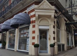 Incredible Knightsbridge location for rent