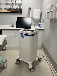 Elite Coolsculpting machine and 6 Applicators 